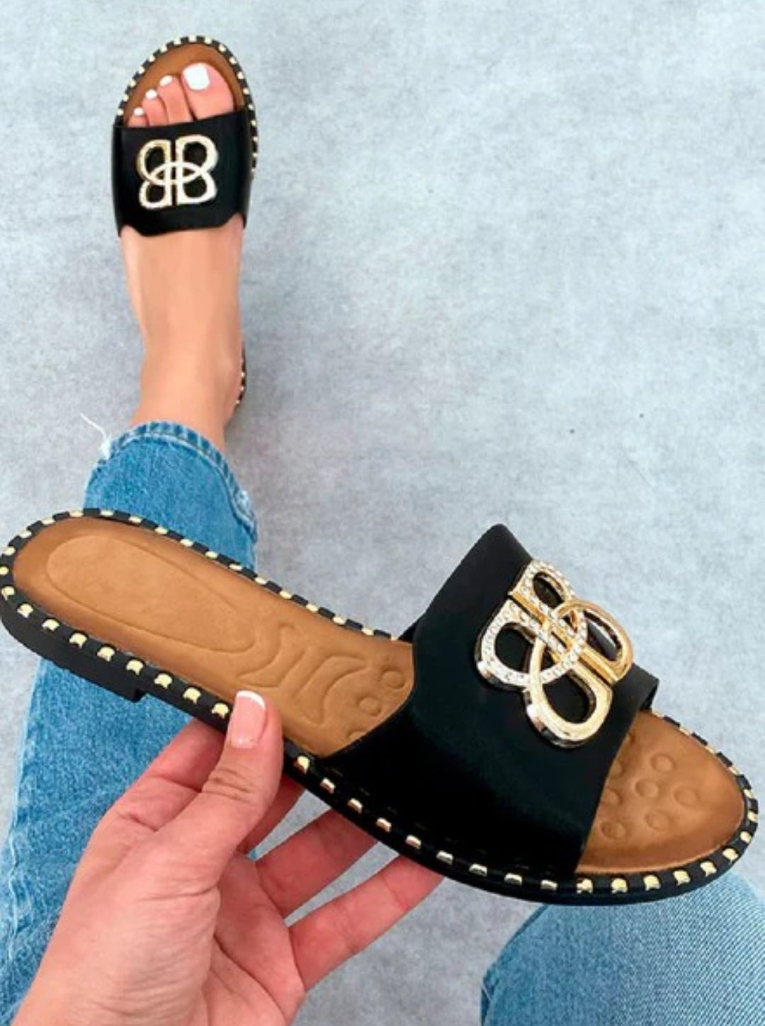 BAILEY GOLD BUCKLE SANDALS